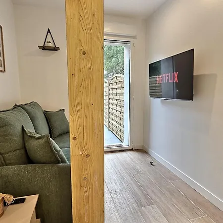 Vue Rivière, élégant T2, Neuf, Terrasse, Rdc Appartement *