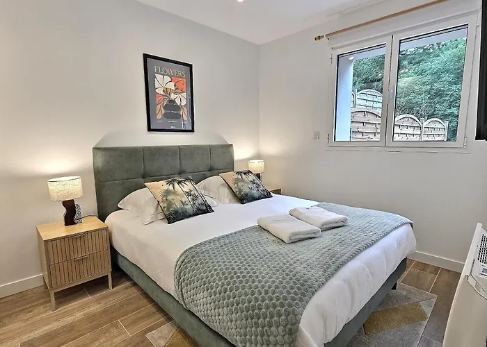 Vue Rivière, élégant T2, Neuf, Terrasse, Rdc Appartement