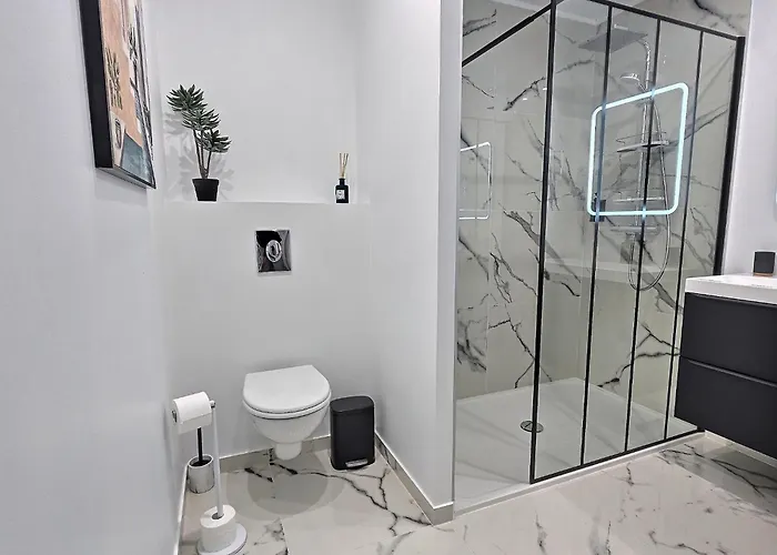 Vue Rivière, élégant T2, Neuf, Terrasse, Rdc Appartement Gerde