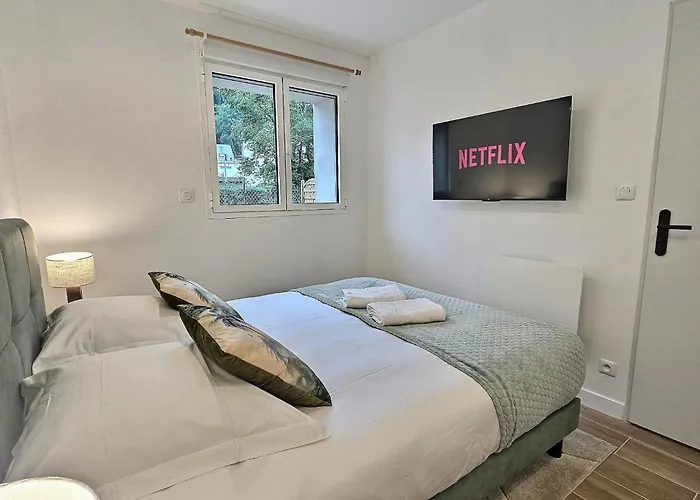 Vue Rivière, élégant T2, Neuf, Terrasse, Rdc Appartement