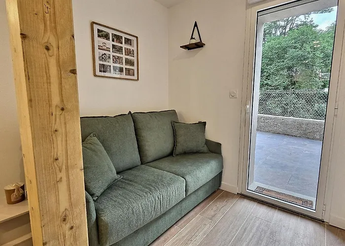 Vue Rivière, élégant T2, Neuf, Terrasse, Rdc Appartement Gerde