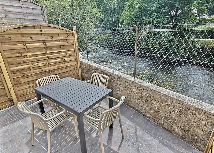 Vue Rivière, élégant T2, Neuf, Terrasse, Rdc Appartement *