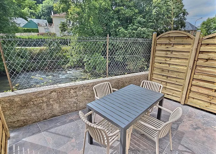 Vue Rivière, élégant T2, Neuf, Terrasse, Rdc Appartement