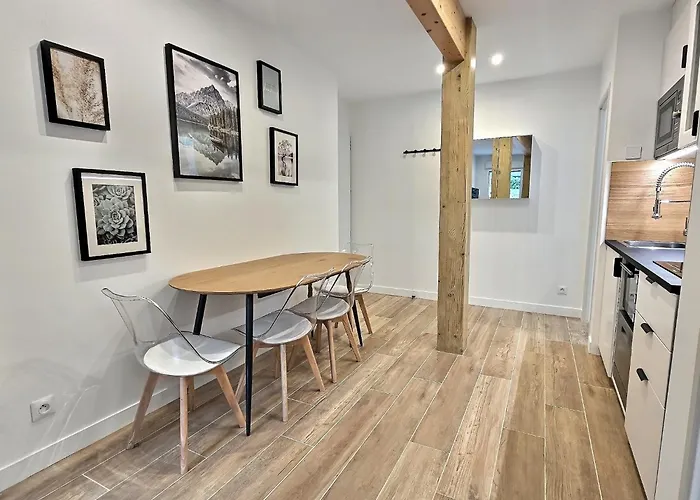 Vue Rivière, élégant T2, Neuf, Terrasse, Rdc Appartement *