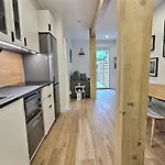 Apartman Vue Riviere, Elegant T2, Neuf, Terrasse, Rdc