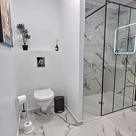 Vue Riviere, Elegant T2, Neuf, Terrasse, Rdc アパート Gerde